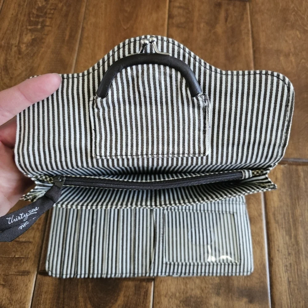 Thirty-One wallet
